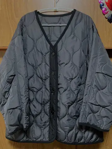 [ 새상품급 ] 퀼팅 자켓 백 택 블랙