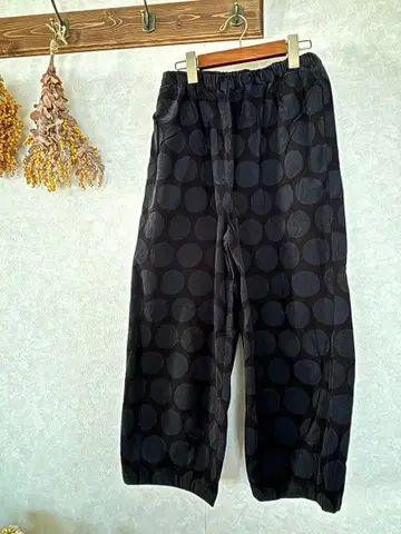 ista-ire 도트 무늬 팬츠