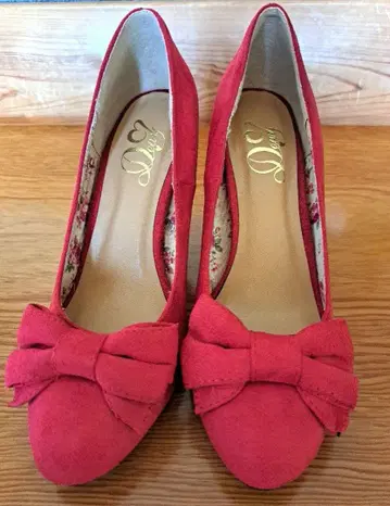 리본 펌프스 (빨간색)