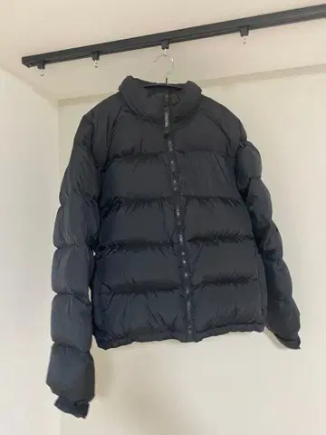 마못 숏 다운 블랙