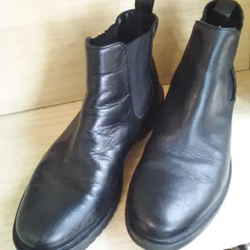 블랙 가죽 사이드 고어 부츠