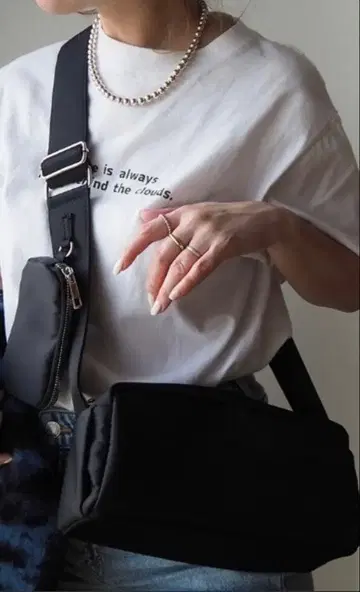 스퀘어 숄더백 나일론 블랙