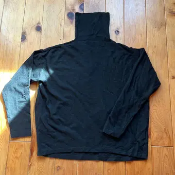 FIRO BIANCO UNICO UNO 블랙 긴팔 터틀 울 100%