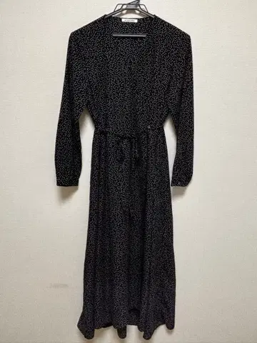 르쿨르블랑 절개 카슈쿨 원피스