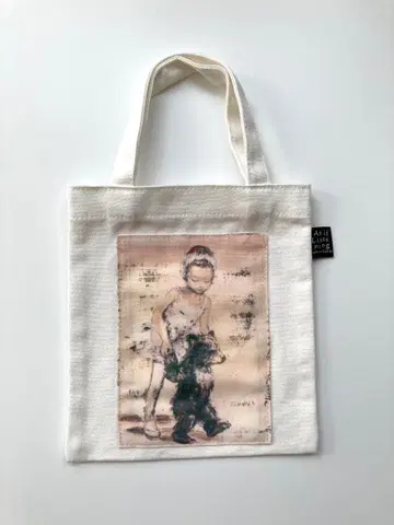 미사용 새상품 귀 기울여 듣듯이 사카이 코마코전 토트백 (S) 숲의 노트