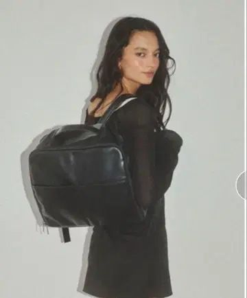 알리시아스탄 블랙 백팩 중형