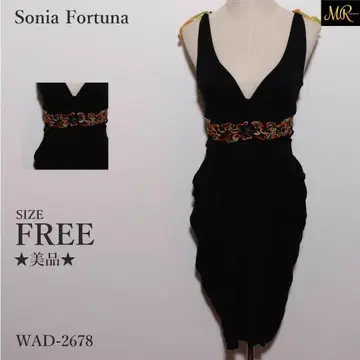 새상품급 Sonia Fortuna 원피스 슬리브리스 허리 자수 미디