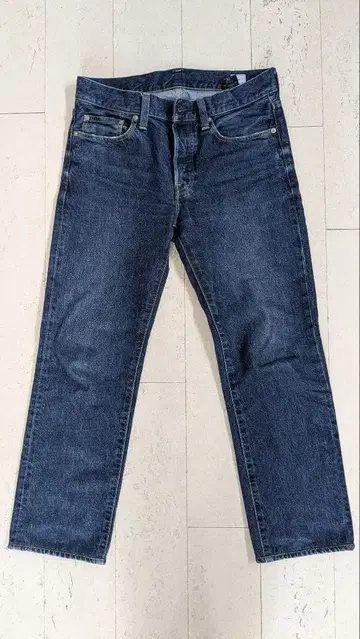 RED CARD/Tomorrow 스트레이트 데님 다크 블루