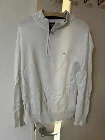 TOMMY HILFIGER 화이트 하프 지퍼 니트 L