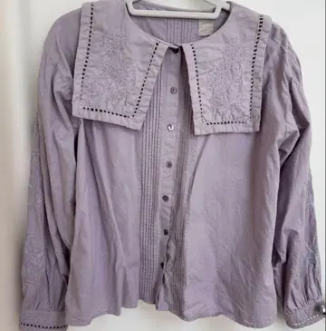 츠하루 thuharu 코넬리 라이크 자수 블라우스 스커트