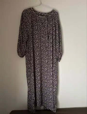 허그아워 꽃무늬 롱 원피스 F 사이즈