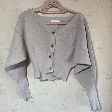 SNIDEL 베이지 버튼 가디건