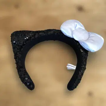 헬로키티 고양이 귀 머리띠 블랙 스팽글