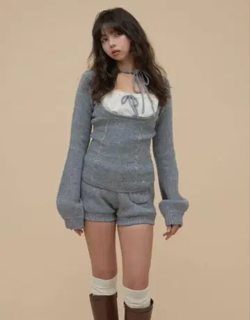 Raven gather set up (그레이 팬츠만)