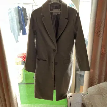 그레이 체스터 코트 스트라이프 안감