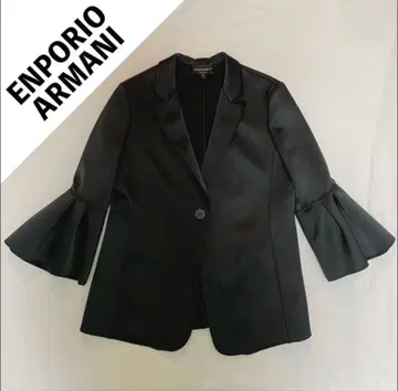 EMPORIO ARMANI 블랙 테일러드 자켓 40 소매 플레어