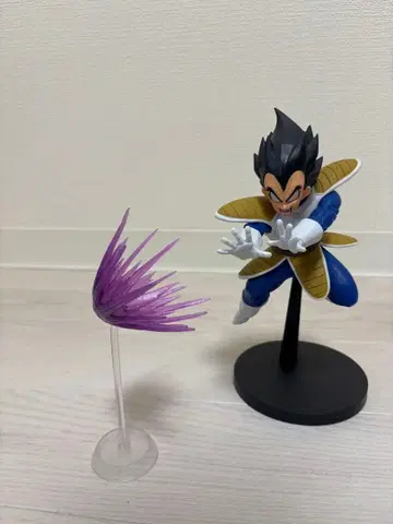 드래곤볼 베지터 피규어