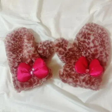 디즈니 레오파드 무늬 퍼 미튼 핑크 리본 포함