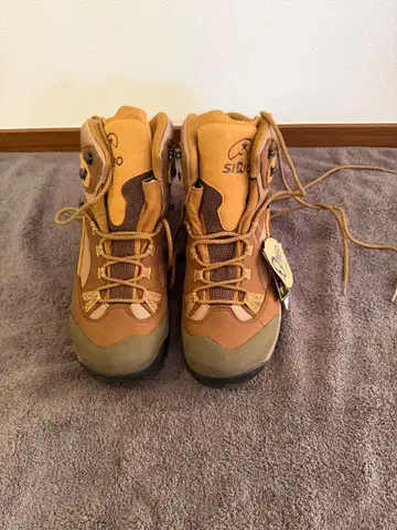 [ 미사용 ] SIRIO PF302 등산 부츠 27.5cm / 박스 있음