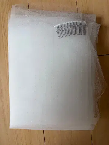 화이트 튤 웨딩 베일 빗 포함