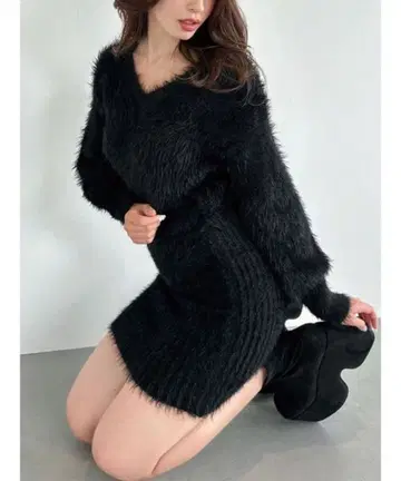 리젝시 샤기 니트 원피스