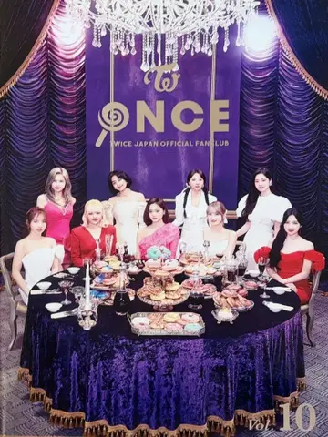 TWICE JAPAN OFFICIAL FAN CLUB 공식 책자