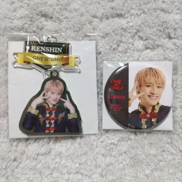 우에무라 켄신 KENSHIN 키링 캔뱃지 2개 세트 원엔