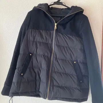 블랙 M 다운 자켓