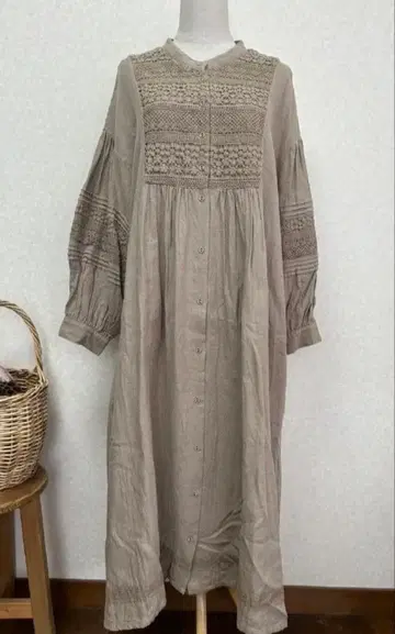 새상품급 사만사 모스모스 린넨 원피스 가슴 부분 레이스 베이지 F