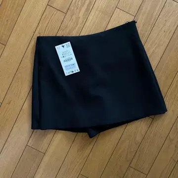 ZARA/자라 새상품 스커트풍 팬츠/스칸츠//큐롯/숏팬츠