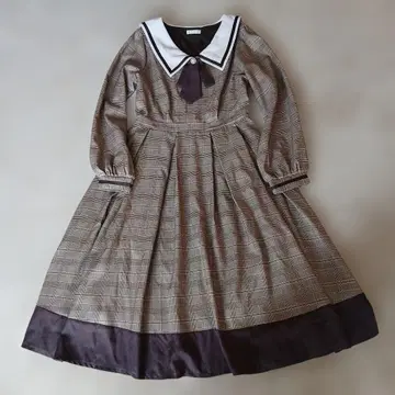 브로치 부착 세일러 원피스 브라운 M axes femme