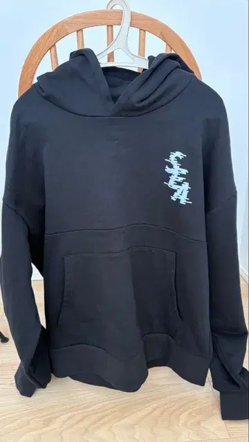 WIND AND SEA 블랙 후드티