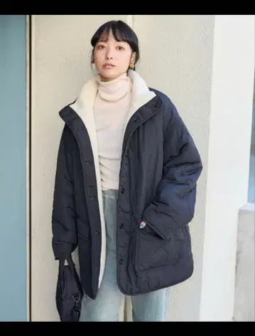 FREAKS STORE 하이넥 리버서블 보아 퀼팅 코트