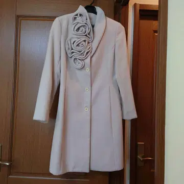 RINASCIMENTO 핑크 플라워 모티브 롱 코트 S