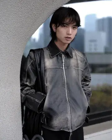 후카미 코우타 착용 EYTYS SSENSE 한정판 가죽 자켓