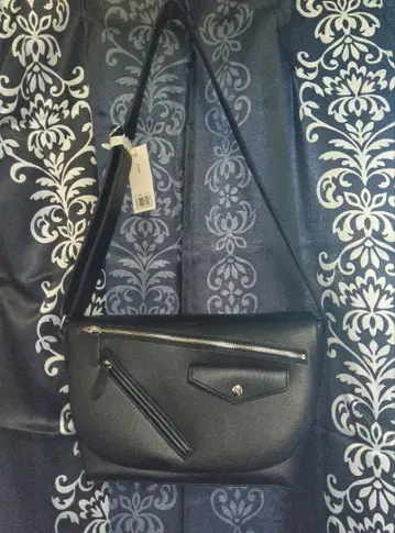 택 포함 미사용 새상품 쥬에티 숄더백