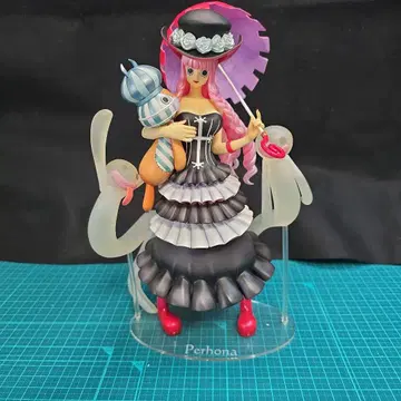 원피스 P.O.P 페로나 Perhona 피규어