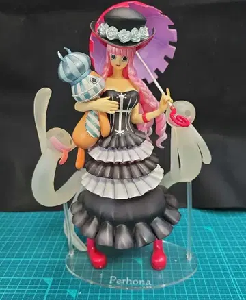 원피스 P.O.P 페로나 Perhona 피규어