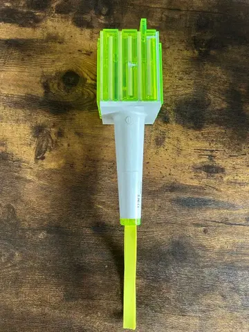 NCT 공식 응원봉 형광 그린