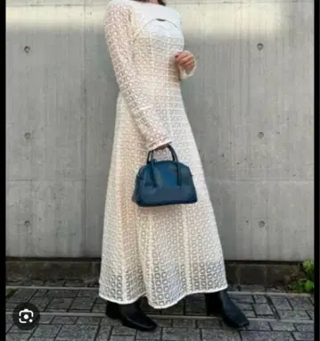 프레이 아이디 컷 아웃 레이스 원피스