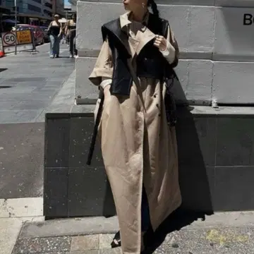 베이지 트렌치코트 레이어드 디자인