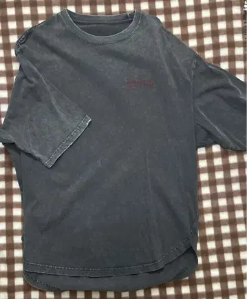 오소마츠 6쌍둥이 이리노 미유 프로듀스 굿즈 T셔츠 블랙 S 사이즈