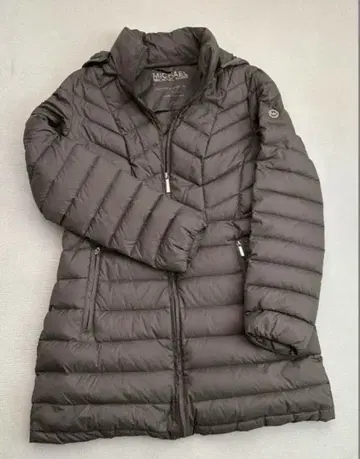 다크 그레이 다운 자켓 롱 기장 후드 부착