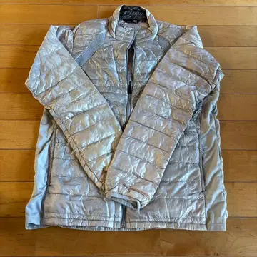 실버 & 블루 다운 자켓 퀼팅