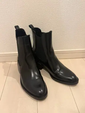 ZARA 블랙 사이드 고어 부츠 40