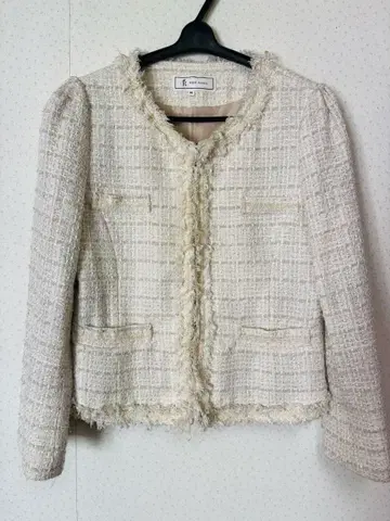 [ 새상품급 ] 로페피크닉 트위드 노카라 자켓 38