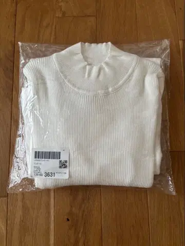 화이트 리브 롱 슬리브 드레스 LOPASS