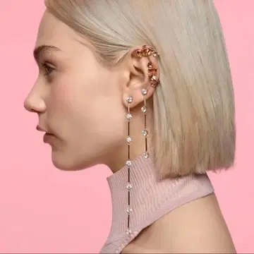스와로브스키 새상품 드롭 귀걸이 Constella 핑크 골드