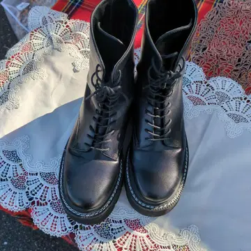 블랙 레이스업 통굽 지퍼 부츠