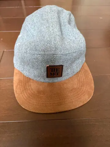 The Met 울 스웨이드 캡 그레이/브라운